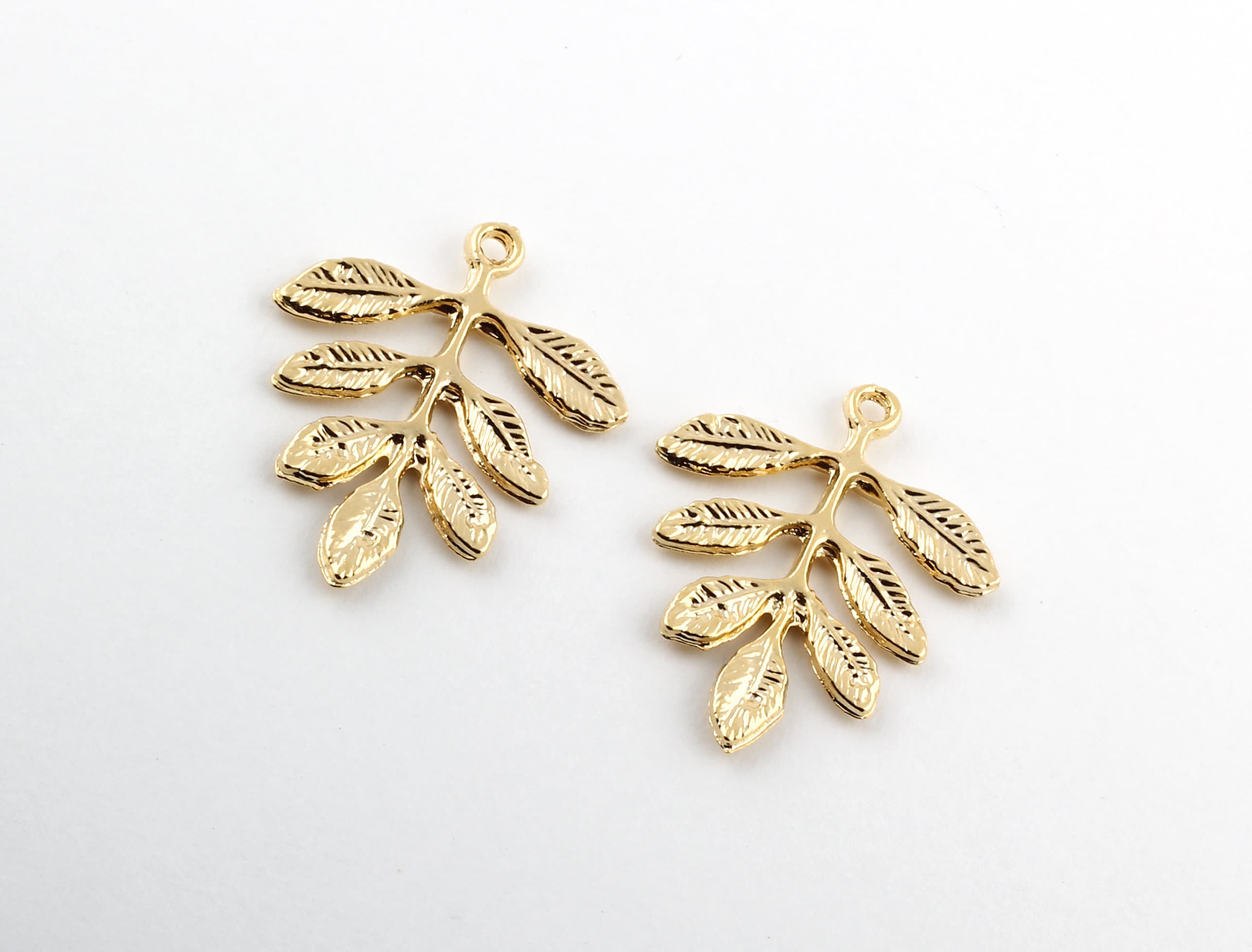 24k oro placcato foglia pendente, 2 pz oro placcato Charms, piccoli Charms foglia, brillare oro placcato collana, risultati placcato oro, 26x32mm-GLD-