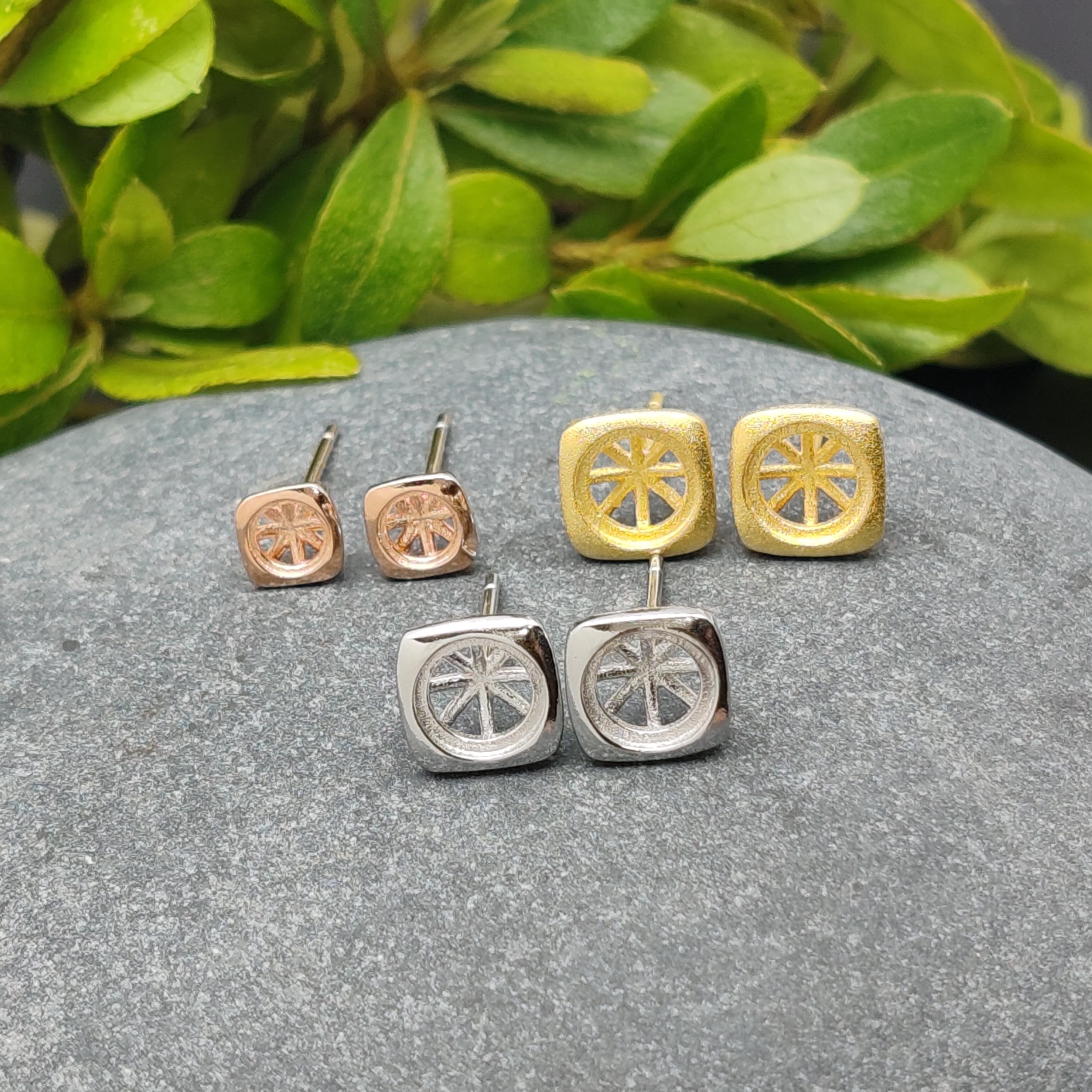 Montatura per orecchini per cabochon rotondi da 3 x 3 mm/4 x 4 mm/5 x 5 mm/6 x 6 mm/7 x 7 mm/8 x 8 mm/9 x 9 mm/10 x 10 mm, base per orecchini grezza i