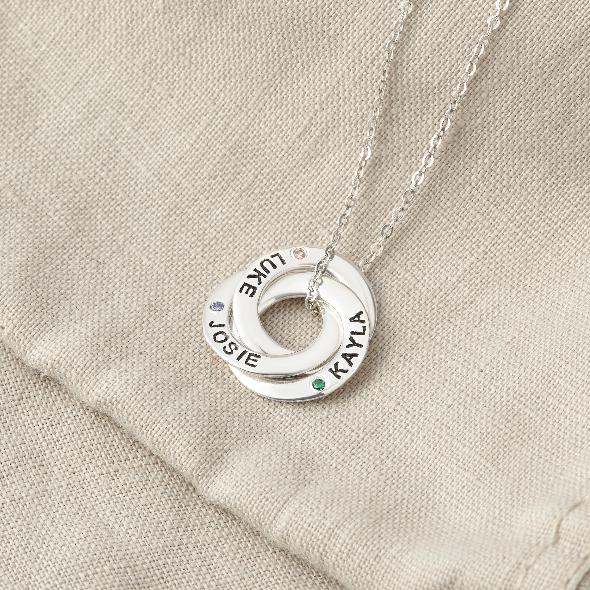 Collana personalizzata in argento sterling con pietre portafortuna di famiglia - Collana con anelli multipli e nomi dei figli per la mamma, regalo di