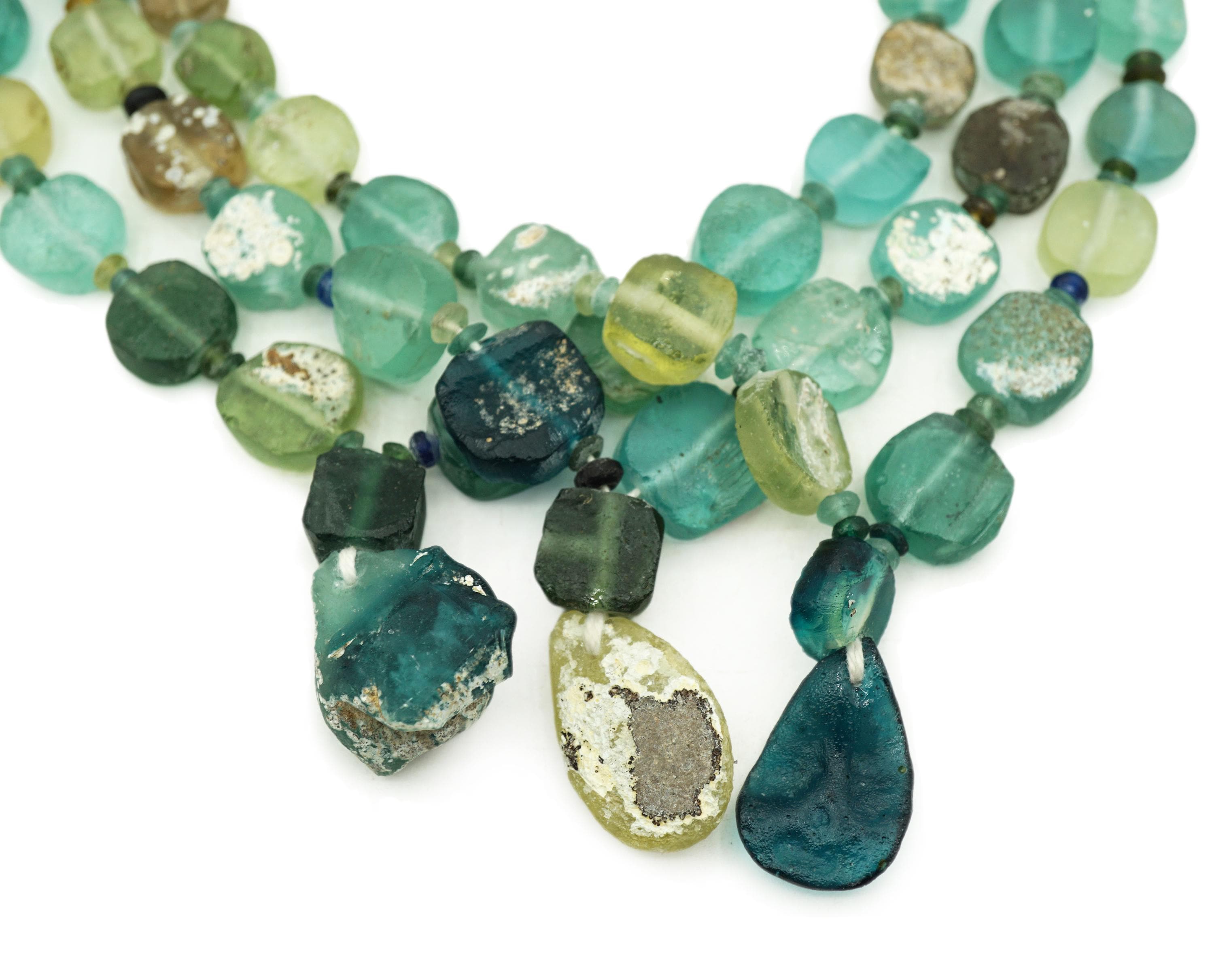 Perline di vetro romano antico afghano (12-15 mm) Perline di vetro romano riciclato a filo intero a forma di moneta Afghanistan all'ingrosso (1663A752