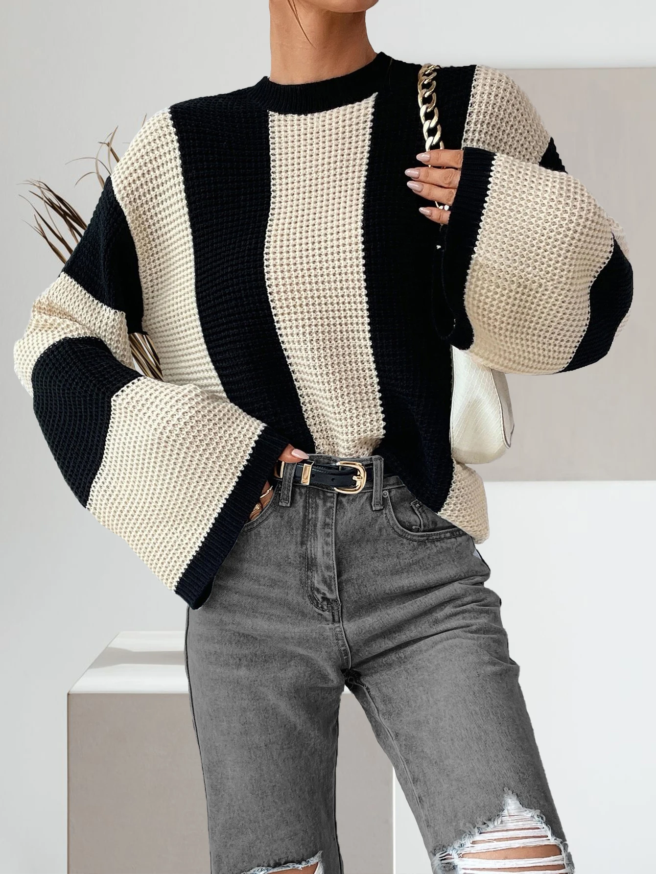 Damen-Strickoberteil mit Farbblock-Ausschnitt und tiefer Schulterpartie, lässige Langarm-Strickwaren mit Rundhalsausschnitt für Frühling und Herbst, Damen-Strickbekleidung Image