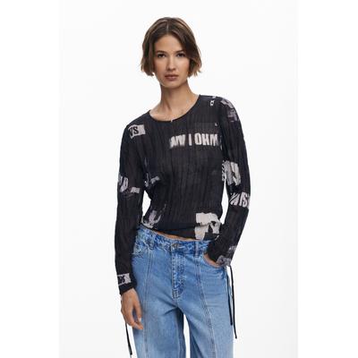 Newspaper pleated blouse