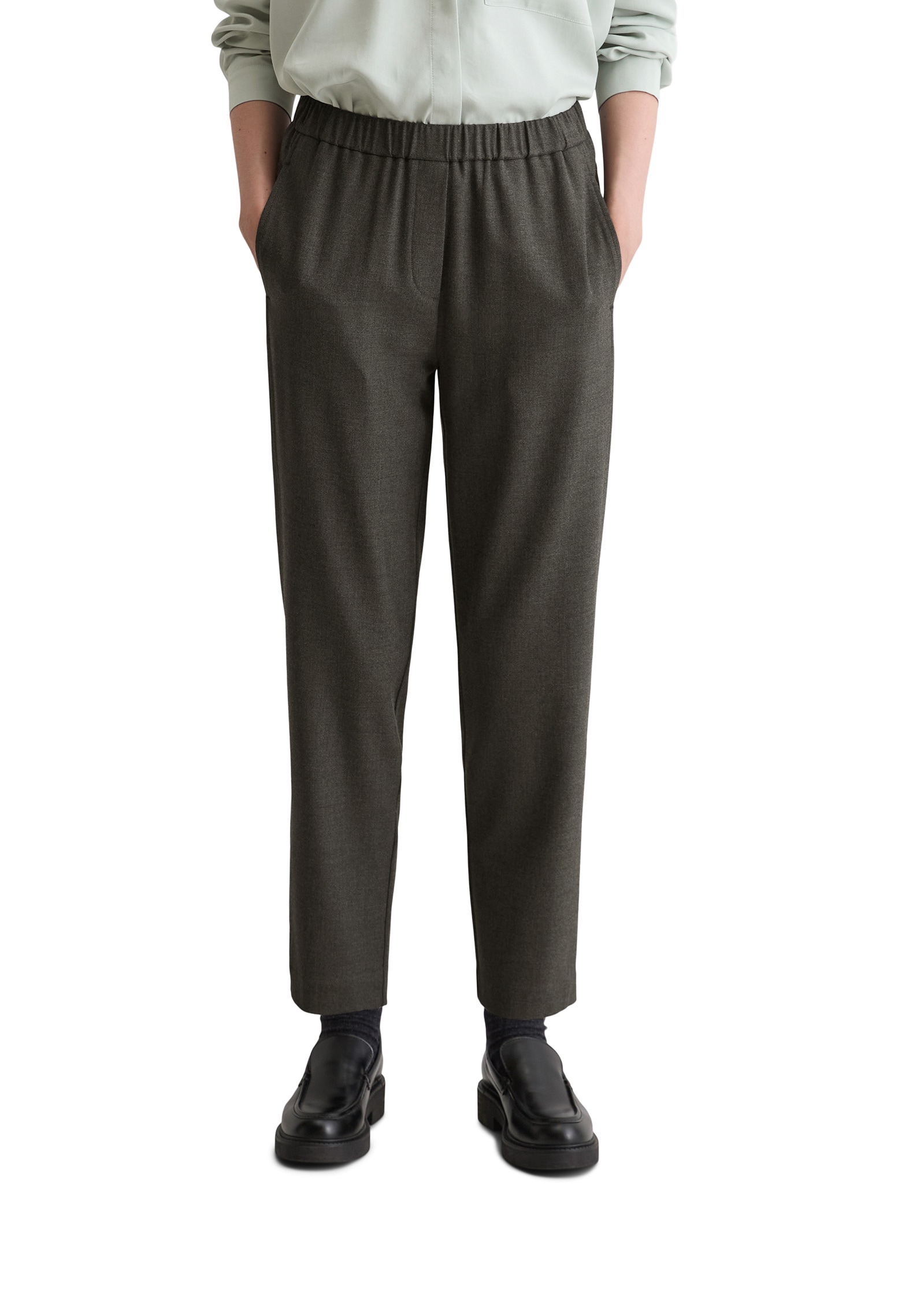 Chinohose MARC O'POLO "aus weichem Polyester-Viskose-Mix", Damen, Gr. 38, Normalgrößen, braun (medium grau), Obermaterial: 63% Polyester, 34% Viskose, 3% Elasthan, unifarben, normal kurz, Hosen Chinohose