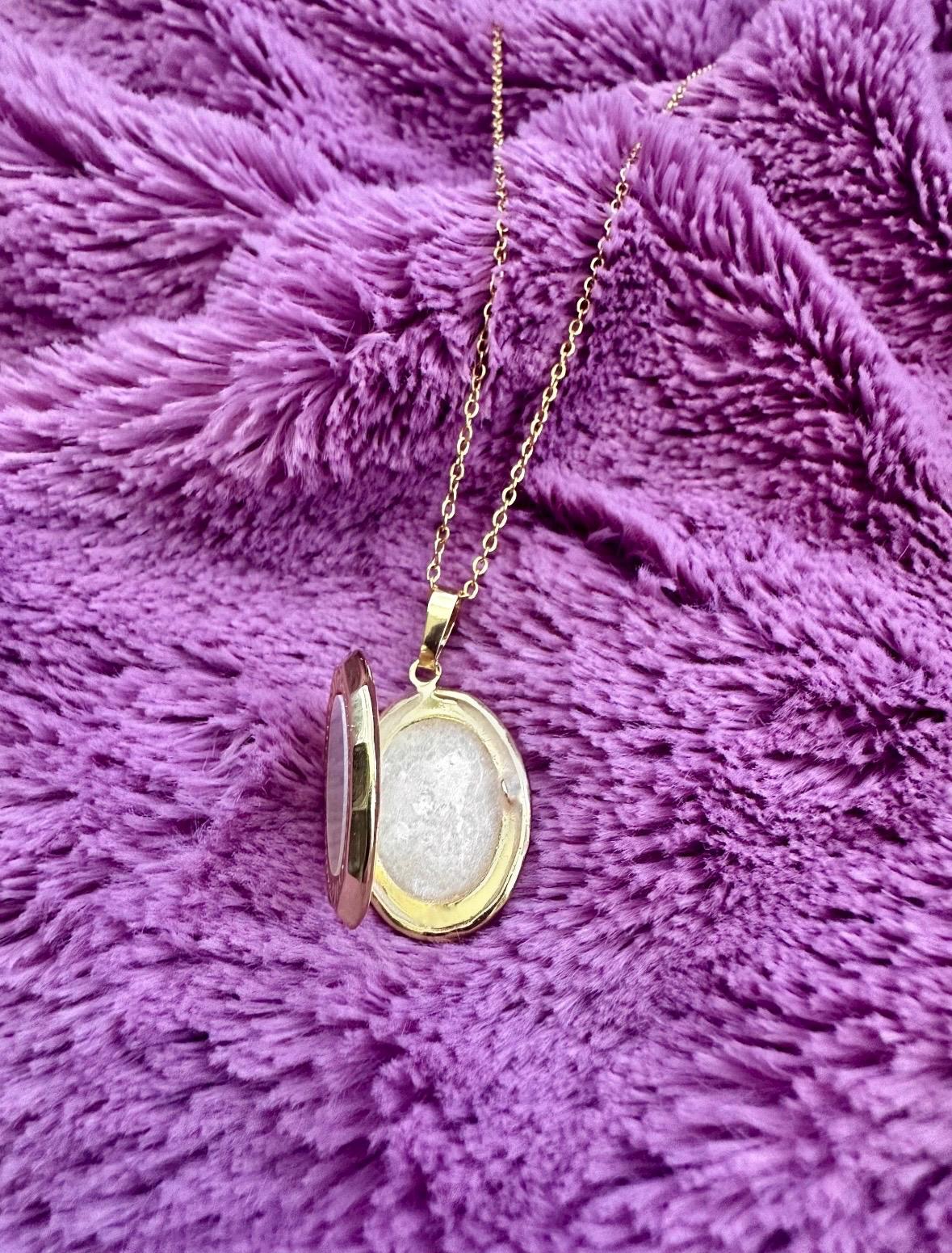 "Collana con ciondolo ovale \"Latte materno\", placcata in oro 18 carati, kit fai da te per collana con ciondolo a forma di latte, dimensioni: 31 mm x 16"