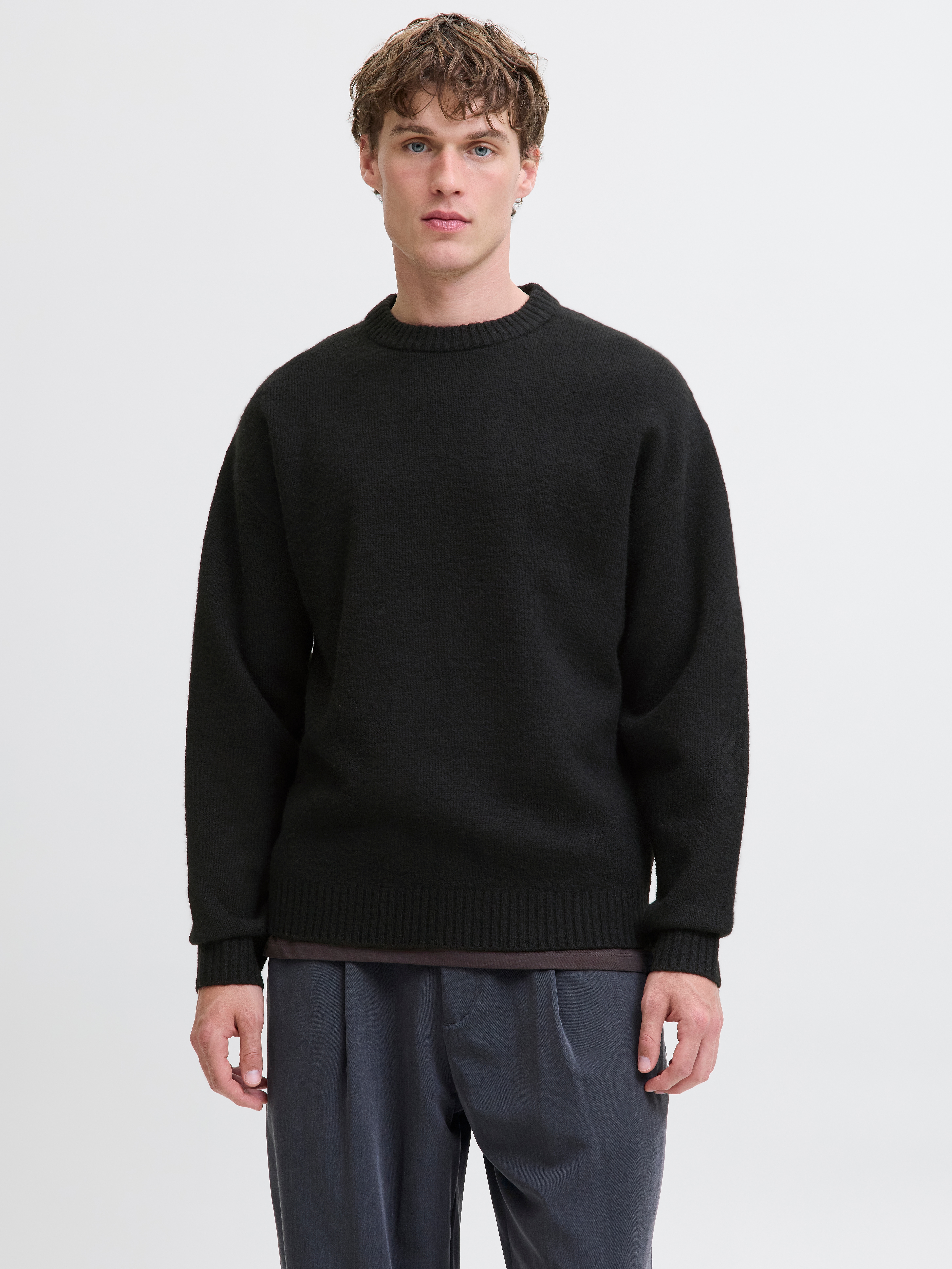 Strickpullover JACK & JONES "JJESOHO OLLIE KNIT CREW NECK SN", Damen, Gr. S, schwarz, Strick, Obermaterial: 51% Polyester, 41% Polyacryl, 5% Wolle, 3% Elasthan, unifarben, relaxed fit normal, Rundhals, Rippbündchen, Pullover Strickpullover
