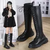 Neue Damen-Stiefel mit mittlerer Wade, gepolsterte Schuhe, kniehohe Winter-Turnschuhe, Punk-Stil, Militär, lässig, Weiß, Schwarz, Luxus-Plattform, Frau