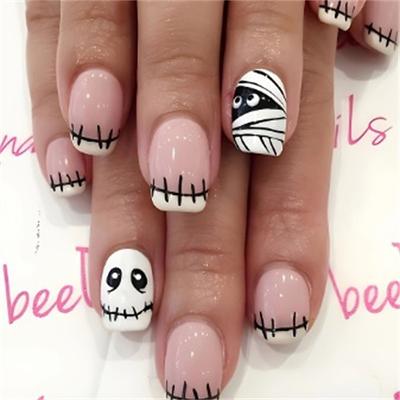 Halloween Yellow Flowers Press on Nails Short Square Fake Nails with Cute Little Ghost Designs Black Matte Artificial Nails Full Cover Stick on Nails Halloween Glue on Nails for Women Nail Art DIY