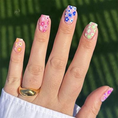 24 Pcs Halloween Press on Nails Long Stiletto Fake Nails Red Black Gradient False Nails with 3D Design Goth Acrylic Nails Press ons Halloween Glue on Nails Full Cover Reusable Stick on Nails for Women