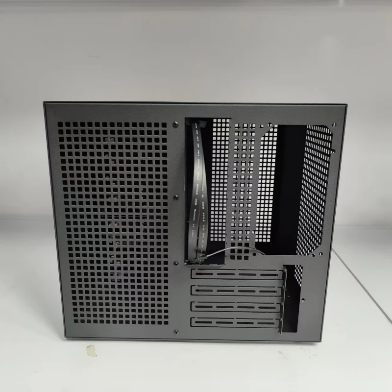 Sagittarius 8-Bay NAS Tower Case mit Backplane, MATX, ATX-Netzteil, optimiert für Synology UNRAID, PCIe-Erweiterung in voller Höhe