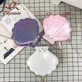 Neue Stil Perle Dekorative Mode Shell Stil Mädchen der Schulter Tasche Kette Geldbörse Klappe frauen Handtasche Crossbody Mini Messenger tasche