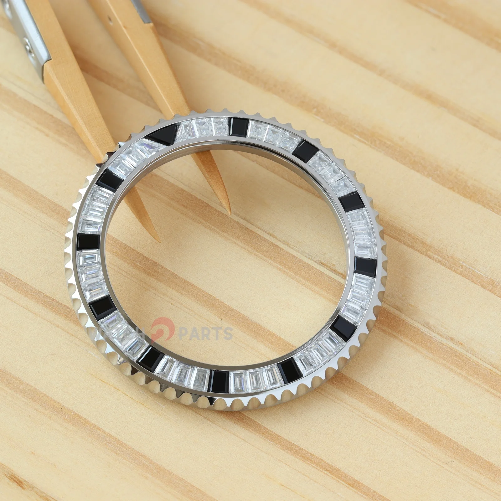 Synthetische Moissanit-Diamant- und schwarze Onyx-Uhrenlünette für Rolex Submariner 40/41 mm Uhren-Edelstein-Lünette Image