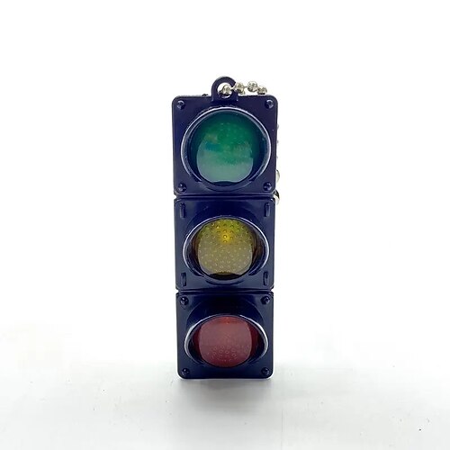 Ampelschlüssel – echte rote, grüne und gelbe Ampeln, kompatibel mit Rucksäcken, Fahrrädern und Taschen – ein süßes Geschenk für Autofahrer, Radfahrer und Fußgänger – langlebiges PVC-Material Image
