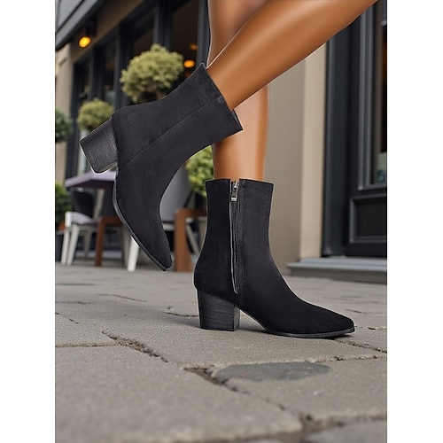 Damen-Stiefeletten aus Wildleder mit Blockabsatz – braune, urbane Fashion-Kurzstiefel für Casual- und Streetwear-Outfits für Damen Image