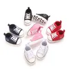 Neugeborene Babyschuhe für Jungen und Mädchen, klassische Turnschuhe, weiche Sohlen, Segeltuch, mehrfarbig, erste Wanderer, lässige Wanderschuhe, Baby-Taufe, S