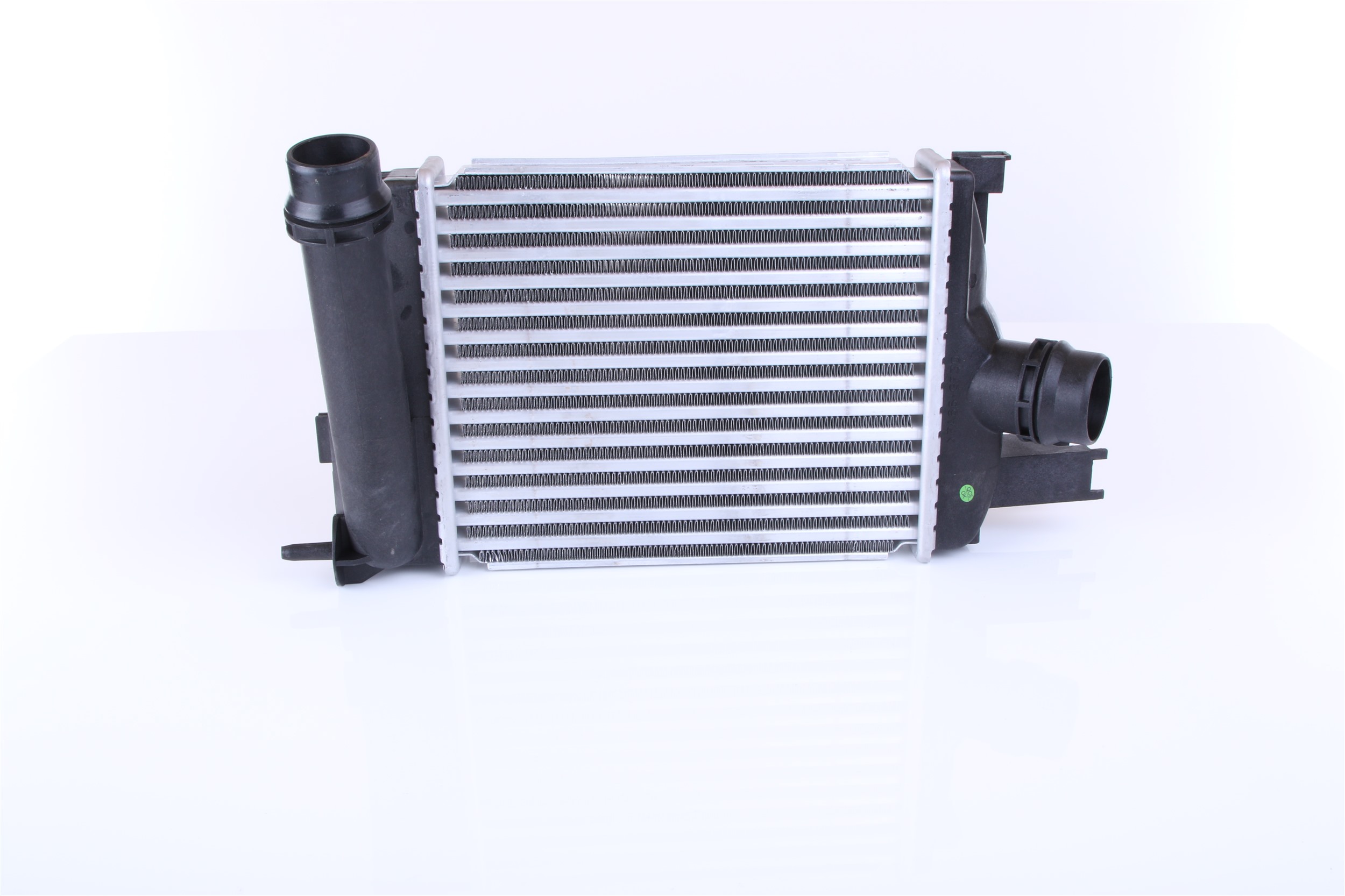 NISSENS Ladeluftkühler RENAULT,DACIA 96328 144963014R Intercooler