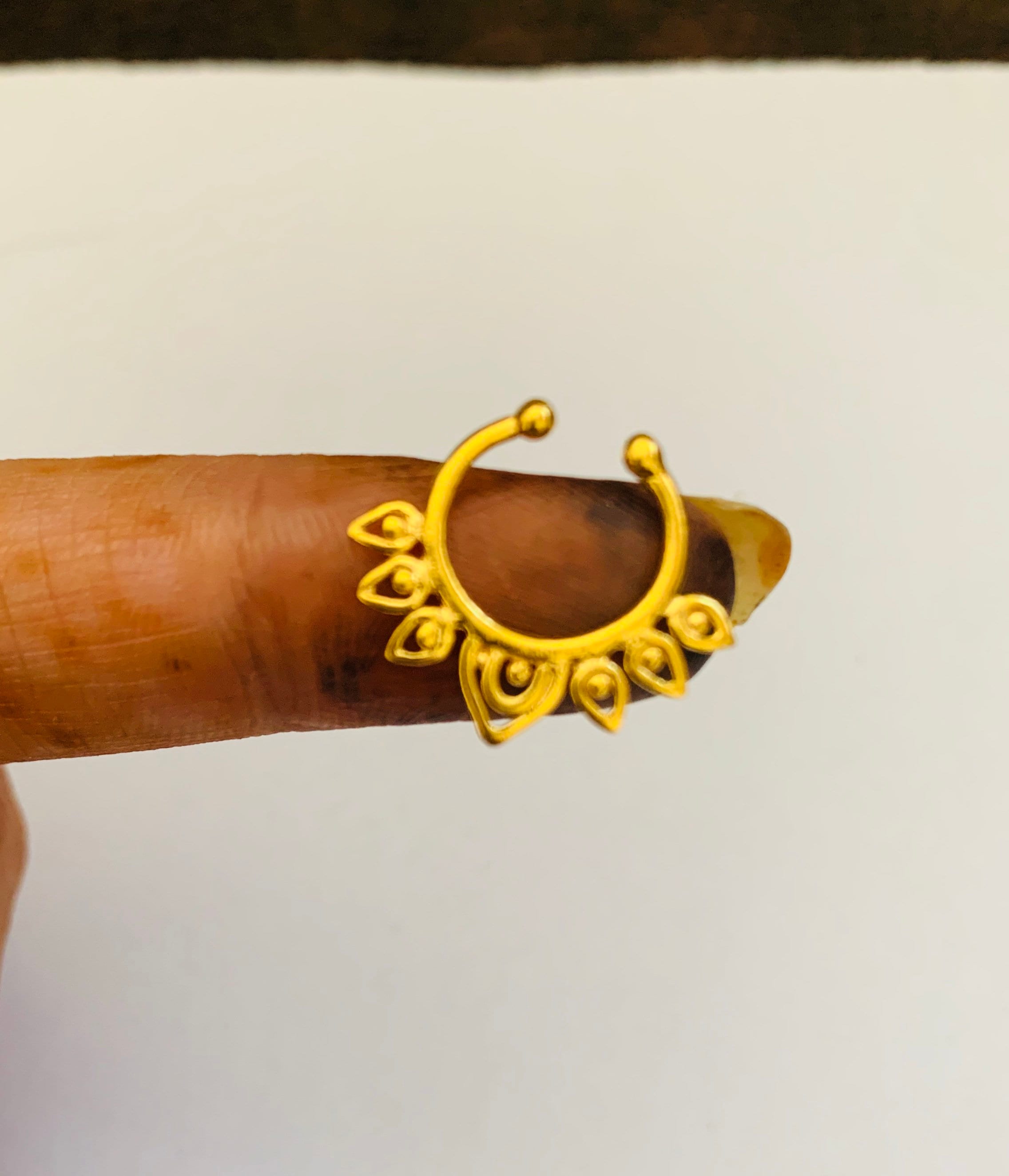 Anello finto per setto nasale in oro - Anello finto per setto nasale placcato in oro - Setto nasale finto placcato in oro - Setto nasale in oro