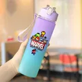 750ml Marvels Avengers Tazza di acqua sfumata di grande capacità Ragazzo Kawaii Anime Modello Bottiglie d'acqua Nuove tazze d'acqua sportive a prova di perdite