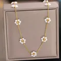 Collana di fiori Perla d'imitazione Collana in acciaio inossidabile in oro 18 carati Collana senza appannamento per donna