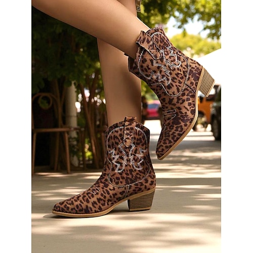 Damenstiefel aus braunem Wildleder im Western-Cowboystil – bequeme Stiefel mit spitzer Zehenpartie und Blockabsatz bis zur Wadenmitte, Bohème-Stil, ideal für Musikfestivals, Rodeos und Herbstoutfits Image