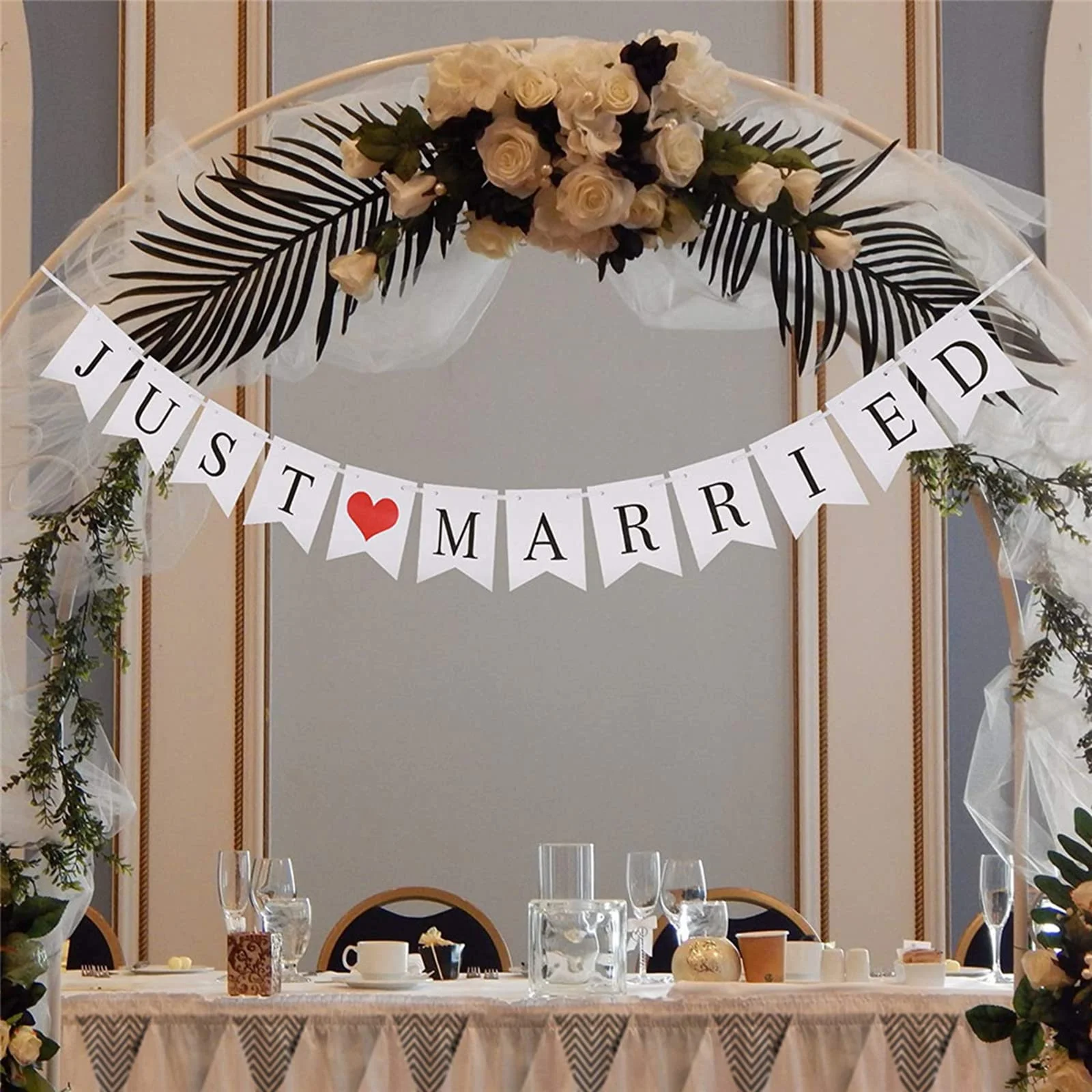 Just Married Banner mit 1 Stück Silber Hochzeits-Wimpelkette, Hängeschild, Girlande, Wimpel für Brautparty, Hochzeit, Verlobung Image