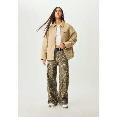 Stradivarius Jacket with pockets and a contrast collar Stone XS