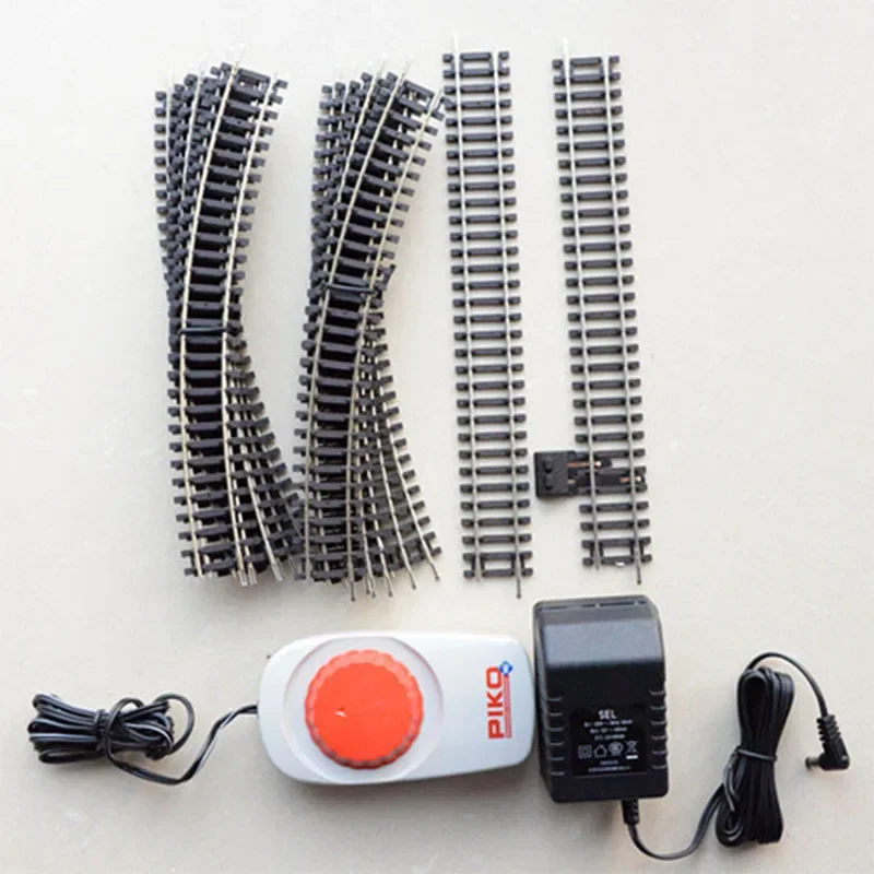 PIKO Train Model Track Set Train Track Oval + Controller HO Scale 1/87 Nickel Rail Image