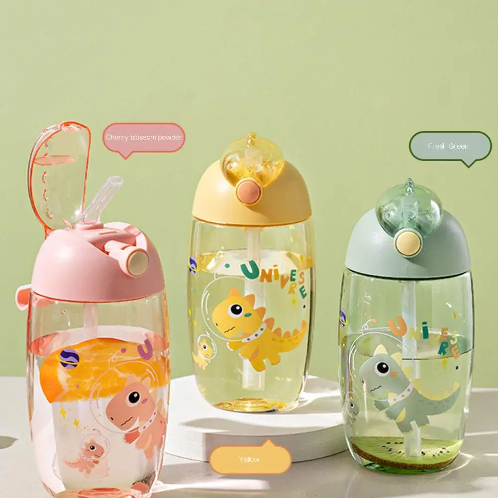 500 ml tragbarer Cartoon-Dinosaurier-Trinkbecher (mit Strohhalm und Deckel), Weltraumbecher, praktischer Becher, sturzsichere Outdoor-Kinderwasserflasche Image