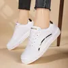 Frauen Bord Flache Weibliche Weiße PU Leder Casual Schuhe Lace Up Weiße Schuhe Zu Fuß Turnschuhe Dicke Sohle Outdoor Luxus Mode