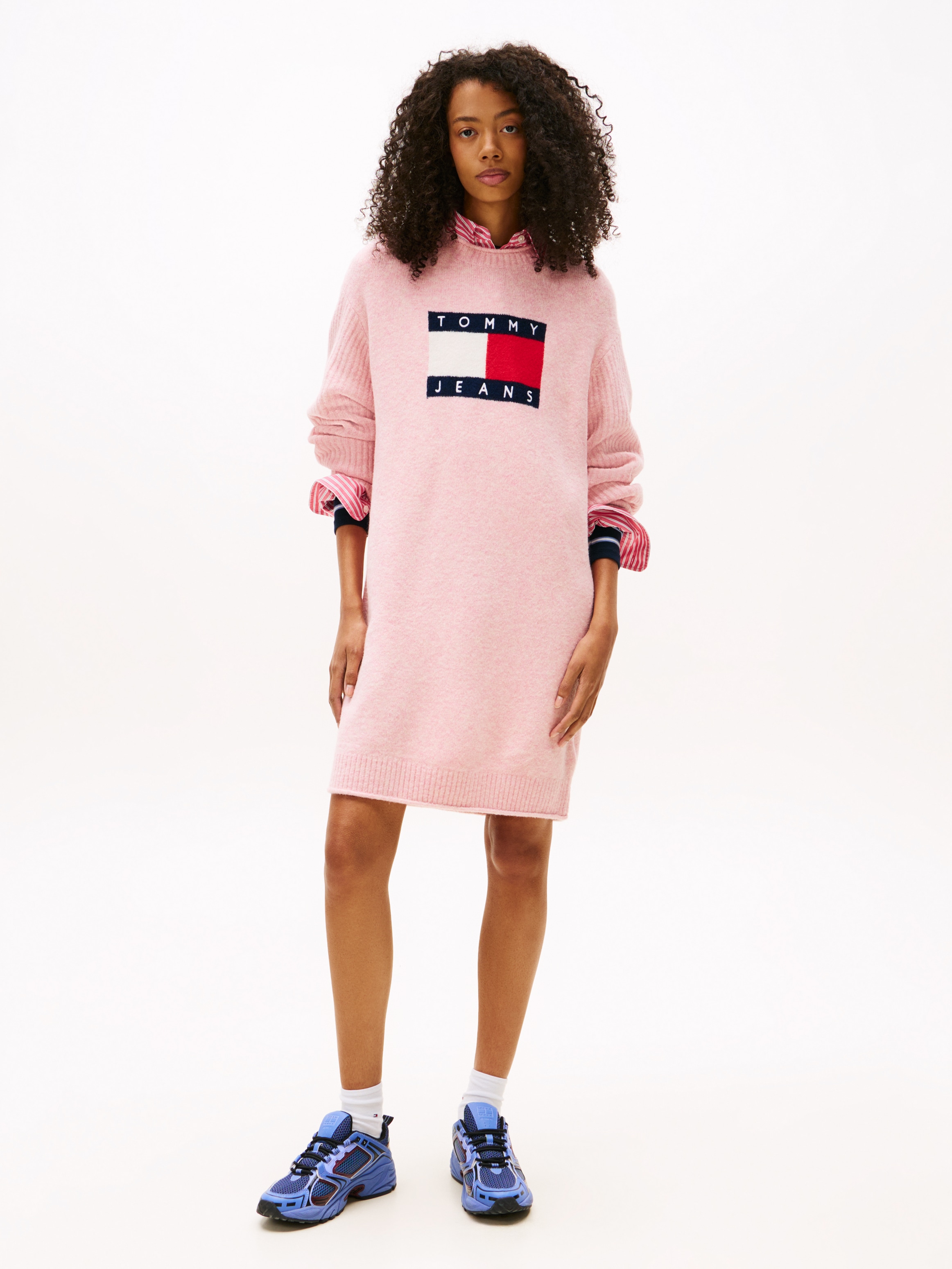 Strickkleid TOMMY JEANS "TJW FLAG SWEATER DRESS EXT", Damen, Gr. XL(42), N-Gr, mystic pink htr, Feinstrick, Obermaterial: 70% Polyacryl, 23% Polyamid, 5% Wolle, 2% Elasthan, meliert, unifarben, Rundhals, Kleider Image