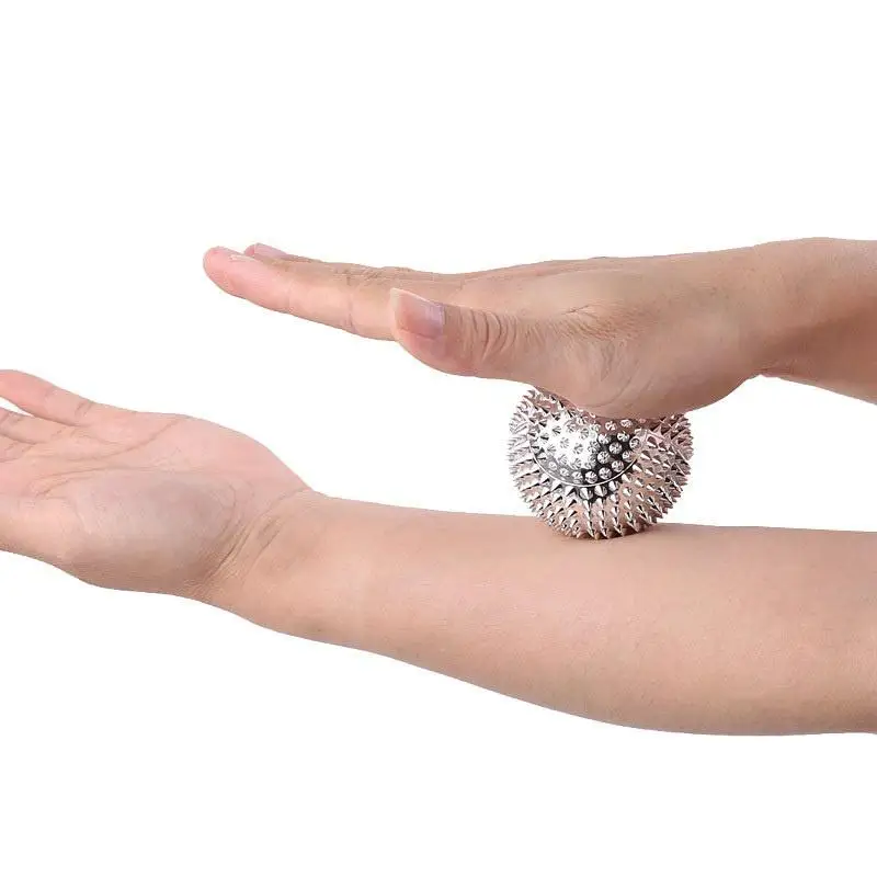 2 stücke Yoga Fitness Ball Langlebig Spiky Massage Ball Trigger Punkt Sport Fitness Hand Fuß Schmerzen Relief Magnetische Therapie Massage