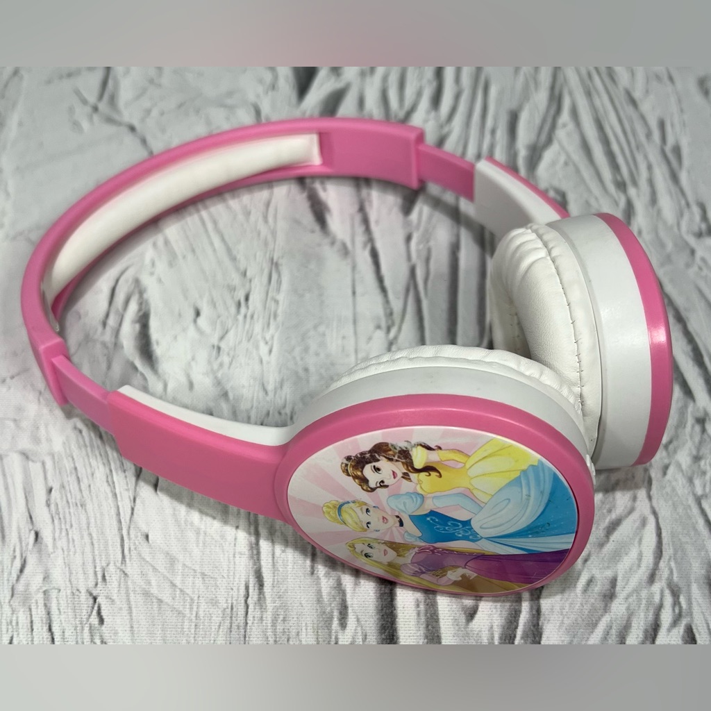 Disney Headphones | Disney Princess Kid Safe Bluetooth Wireless Headphones Hp 0063 Bt Pre Owned | Color: Pink/White | Size: Os