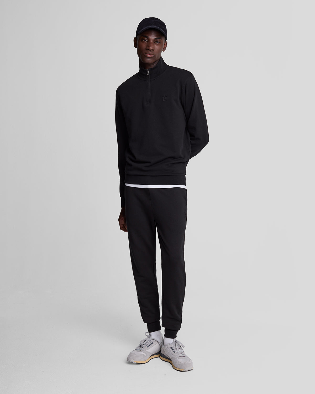 Lyle & Scott Tonal Eagle Skinny Jogginghose – Tiefschwarz Image