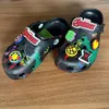 Kinder Hausschuhe The Avengers Anime Disney Kawaii Loch Sandalen Eva Strand Atmungsaktive Schuhe Outdoor Rutschfeste Komfort Geschenke