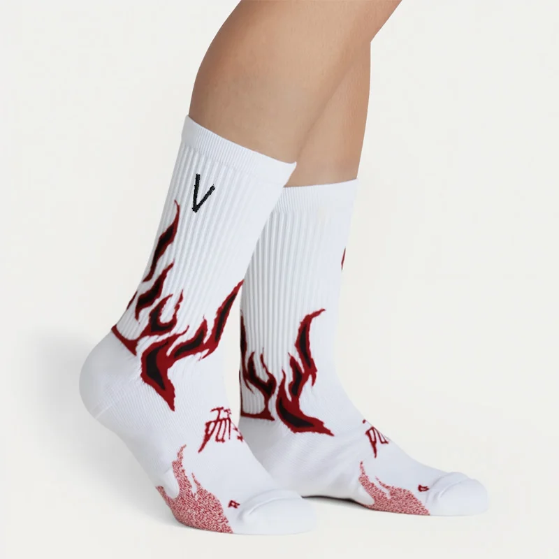 Veidoorn 3 Paar rutschfeste Sportsocken für Herren und Damen, atmungsaktiv, sportlich, gepolsterte Söckchen, Handtuchsohle, trendiges Flammenmuster Image