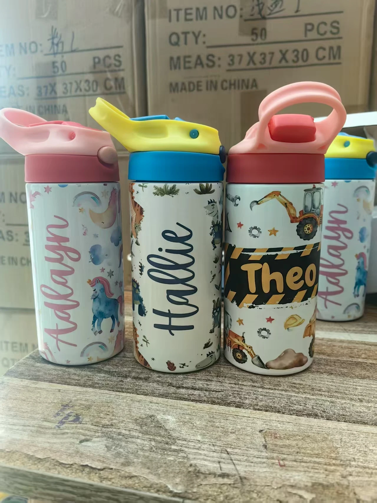 Benutzerdefiniertes LOGO Pictur12oz Gerade Schnabeltasse Flip Top Kinderflasche Edelstahl Doppelwandiger Wasserbecher mit Strohhalm Schnabelflasche Image