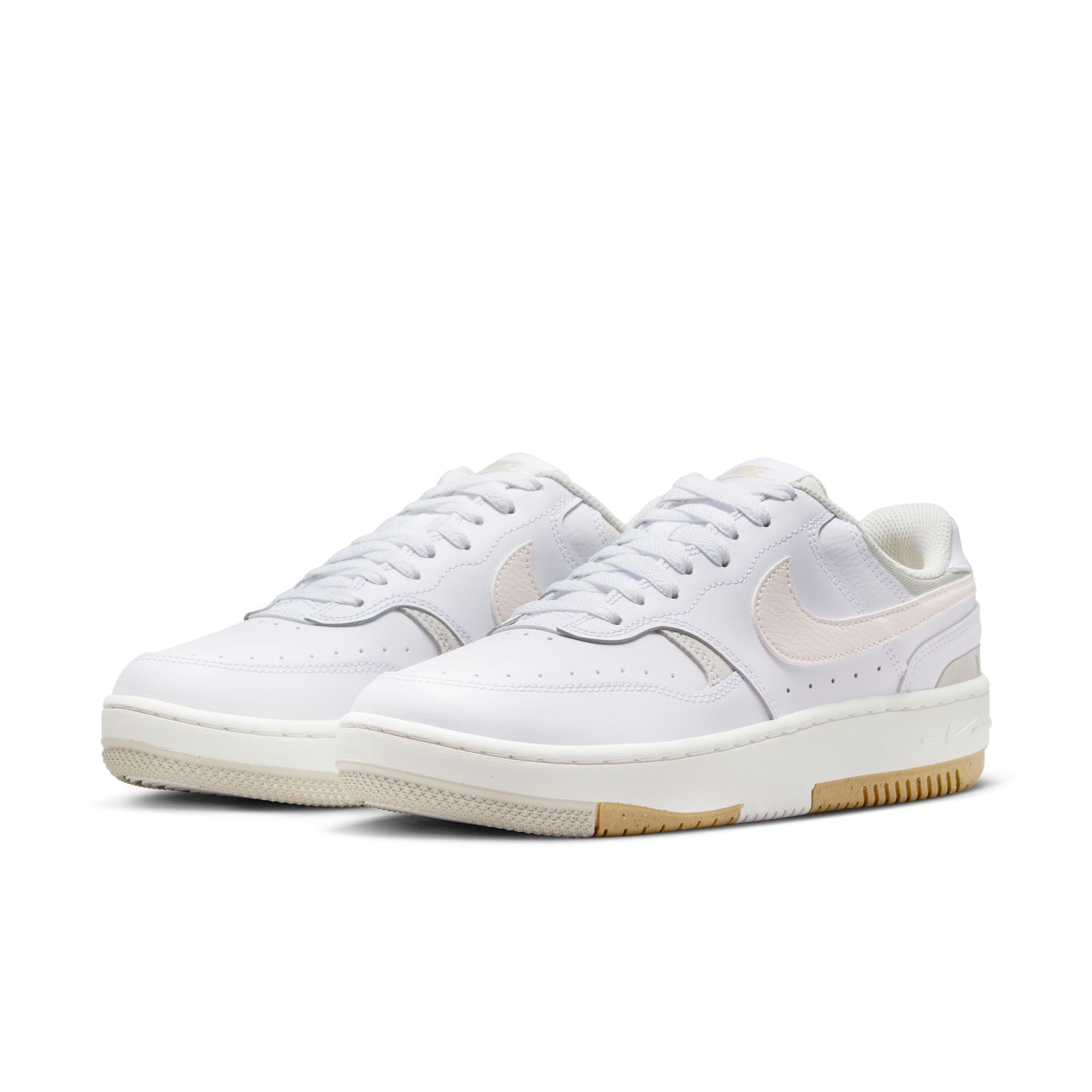 Sneaker NIKE SPORTSWEAR "WMNS NIKE GAMMA FORCE", Gr. 43, weiß, phantom, light bone, sanddrift, Leder, Synthetik, Schuhe