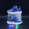 2025 mode Neue Coole LED Licht Kinder Schuhe Cartoon Dinosaurier Kinder Schuhe Weiche Sohle Jungen Nette Mädchen Kausalen Turnschuhe