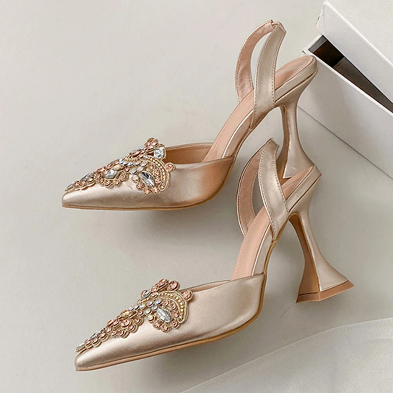 Liyke Frühling Sommer Mode Kristall Strass Frauen Pumpen Sexy Spitz Rot High Heels Party Hochzeit Prom Schuh Sandale Weibliche