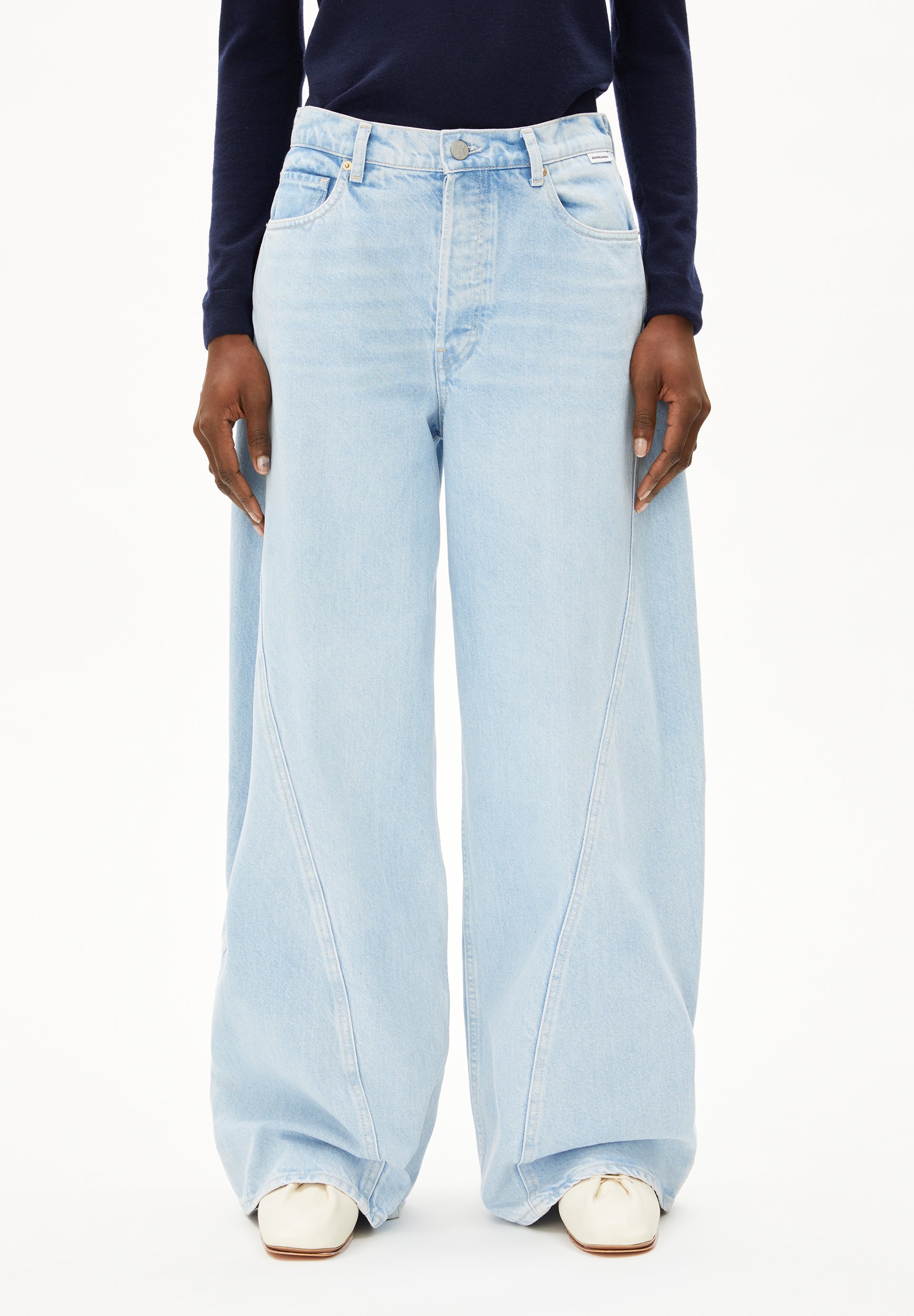 AALTHEA BARREL JEAN | Barrel Jeans recycelte Baumwolle - blau (29-32) Image