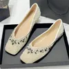 Luxus String Bead Strass Marke Flache Schuhe Frauen Komfort Karree Flach Design Schuhe Mode Elegante Hochzeit Braut Schuh