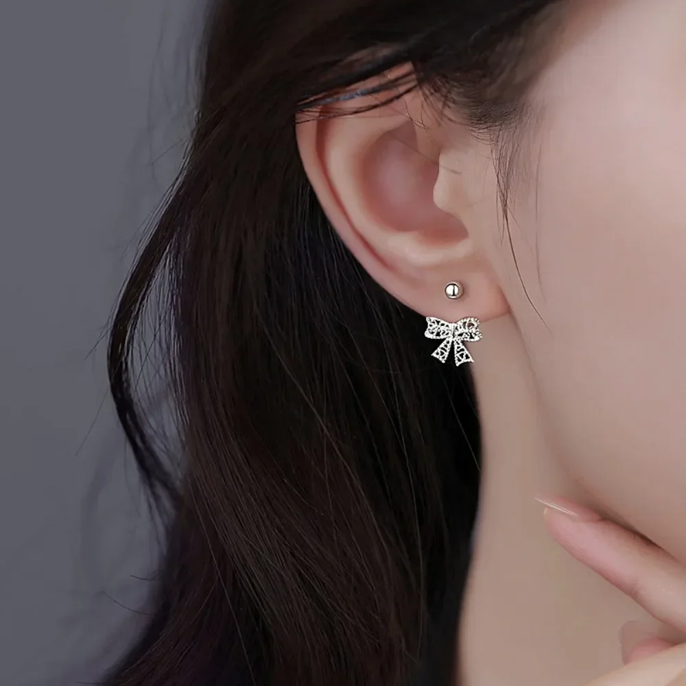 1 paar Silber Farbe Süße Nette Schleife Stud Ohrringe für Frauen Minimalistischen Silber Farbe Kleine Schmetterling Ohr Piercing Schmuck Geschenk Image