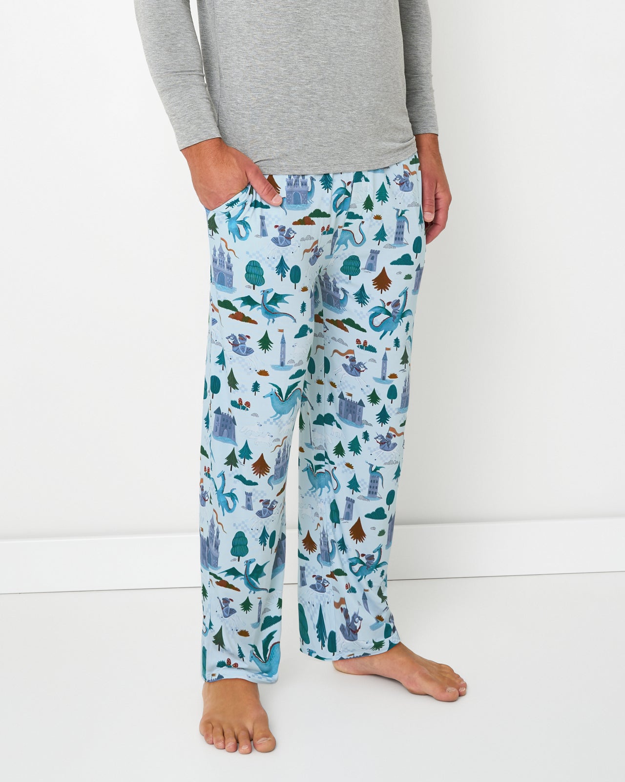 Knight's Quest Men's Pajama Pants - M