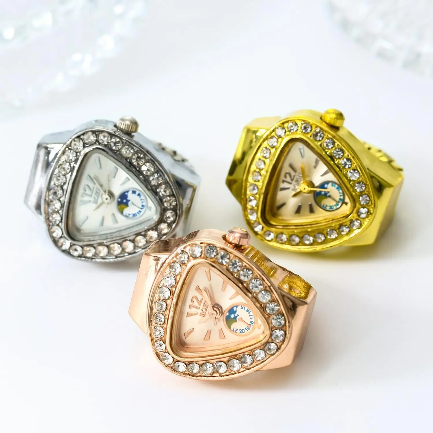 1pc Ring Watch Triangle New Retro Pocket Watch Fashion Trend Mini Finger Watch Ring Watch Real Watch Can See Time