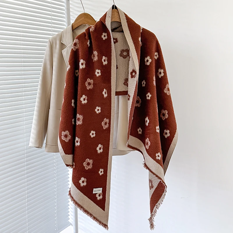 2025, Damen-Kaschmirschal der Luxusmarke – süßer Allover-Print für den Winter mit Quasten, Pashmina-Wickel-Bandana Image