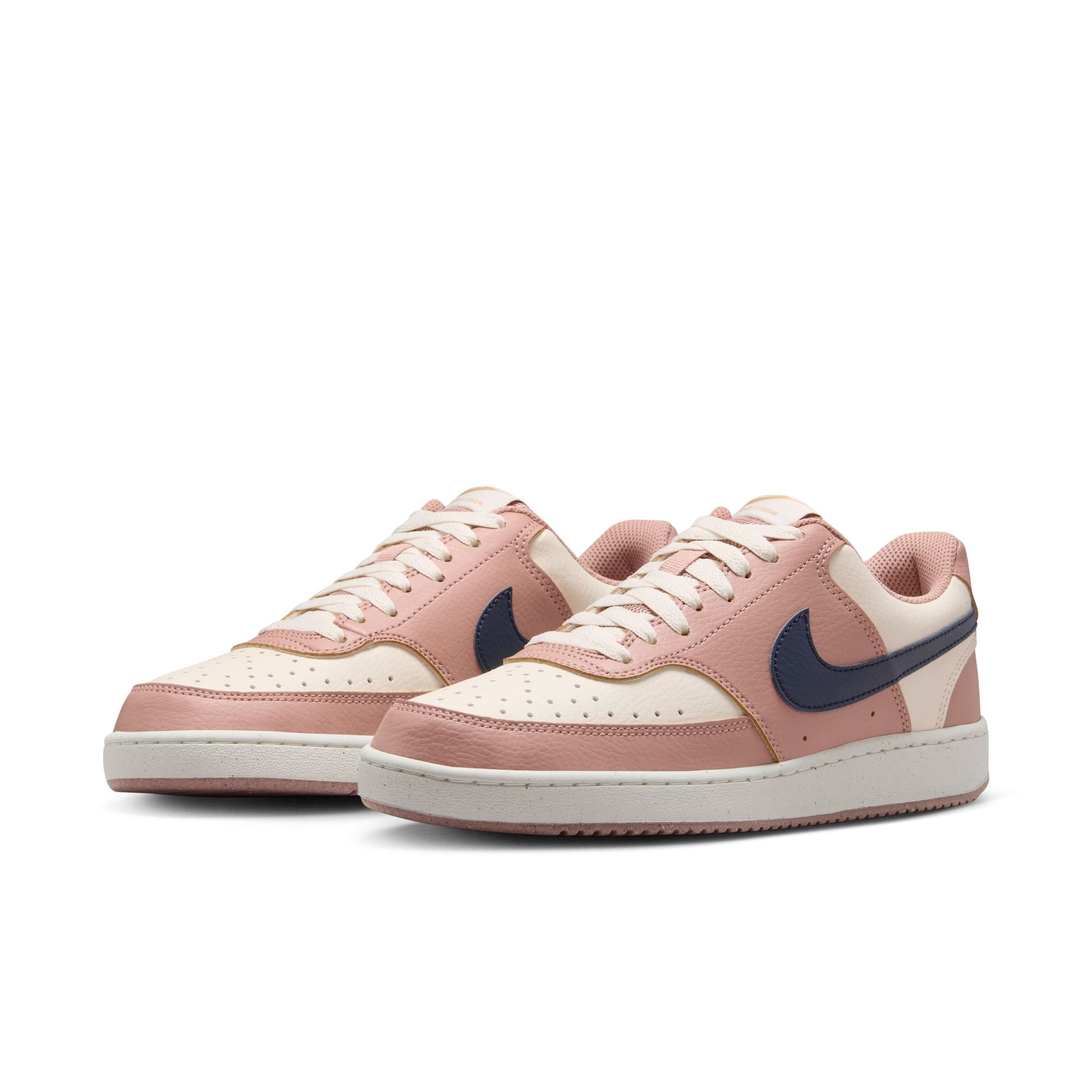 Sneaker NIKE SPORTSWEAR "Court Vision Low Next Nature", Gr. 38, particle pink, midnight navy, pale ivory, Synthetik, Schuhe Skaterschuh Sneaker low, Design auf den Spuren des Air Force 1