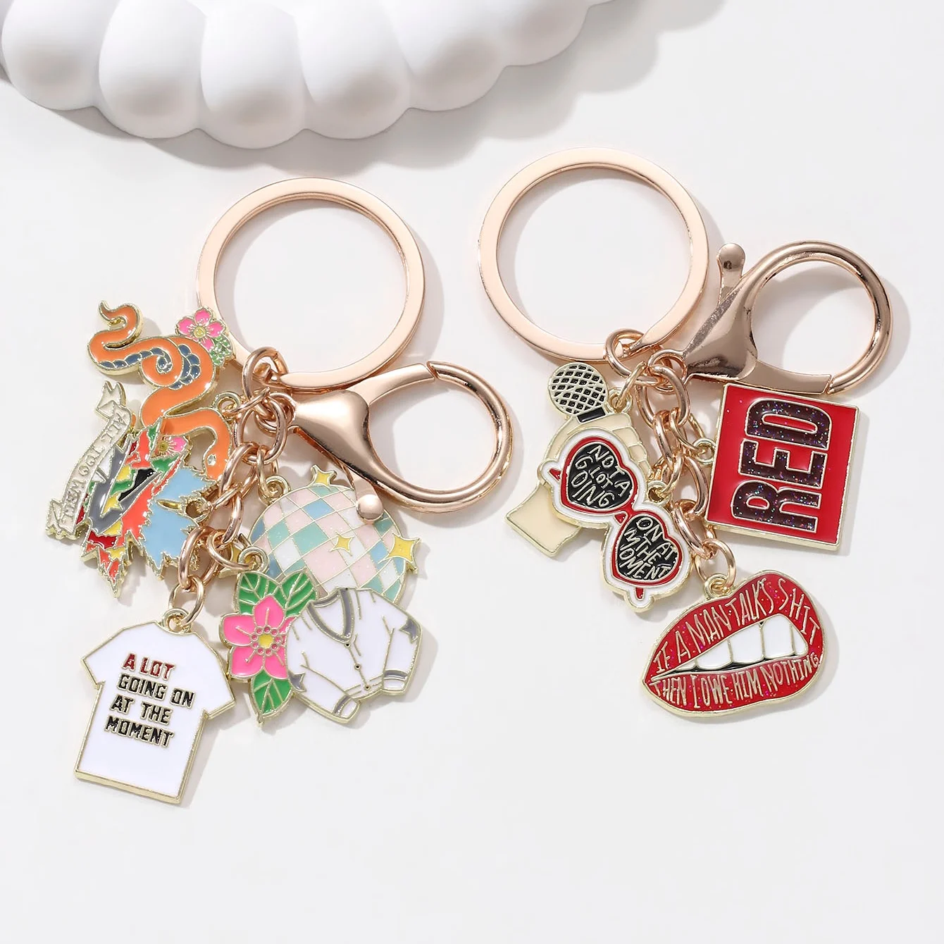2pcs Creative Personality Flower Clothe Lip Enamel Keychain Merch Inspired Taylor Swift Keyring For Friend Taylor Funs Jewelry
