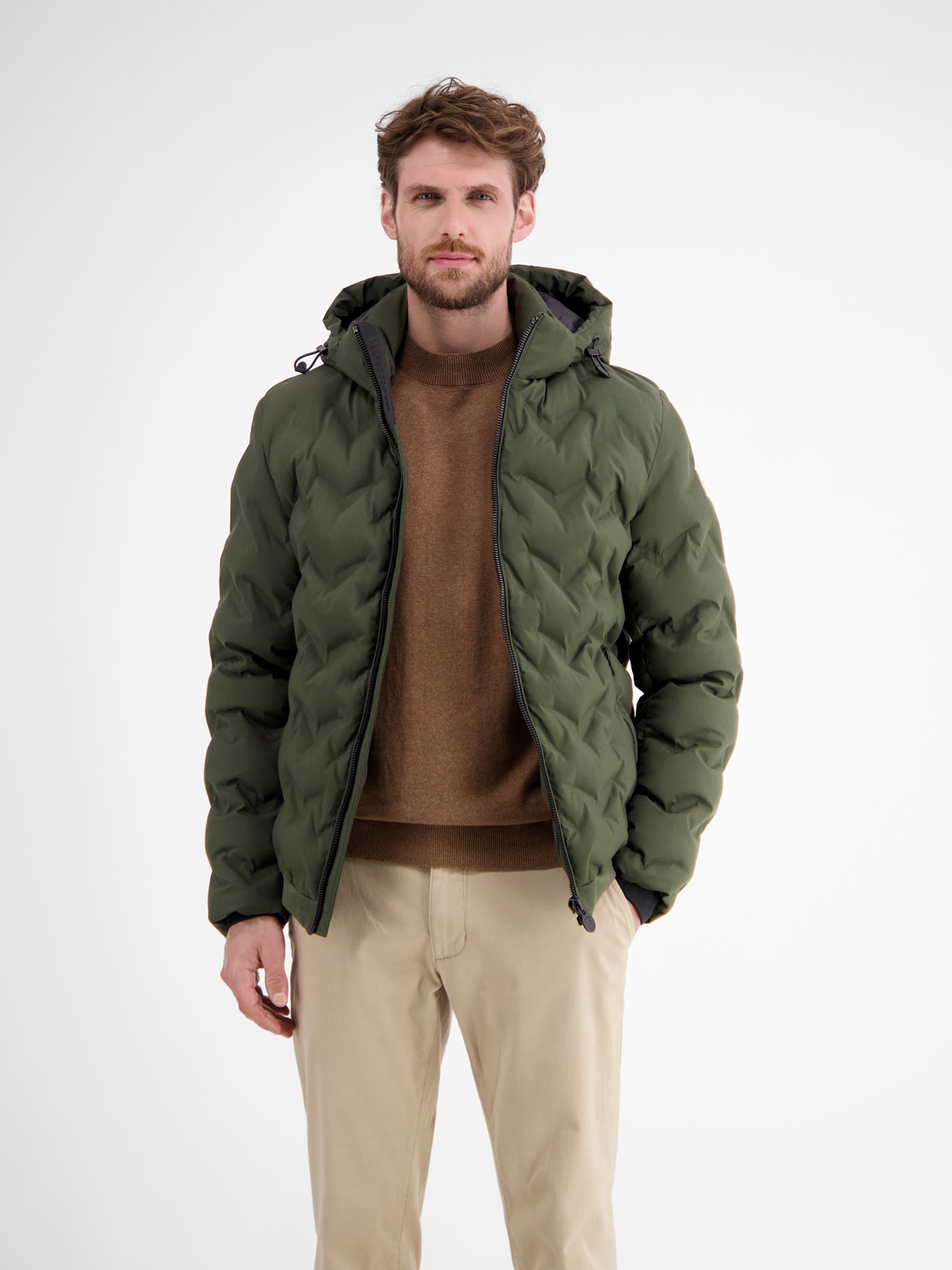 Steppjacke LERROS, Herren, Gr. M, original olive, Web, Obermaterial: 100% Polyester, unifarben, normal hüftbedeckend, Rundhals, Jacken, mit Kapuze und Kordelzug Image
