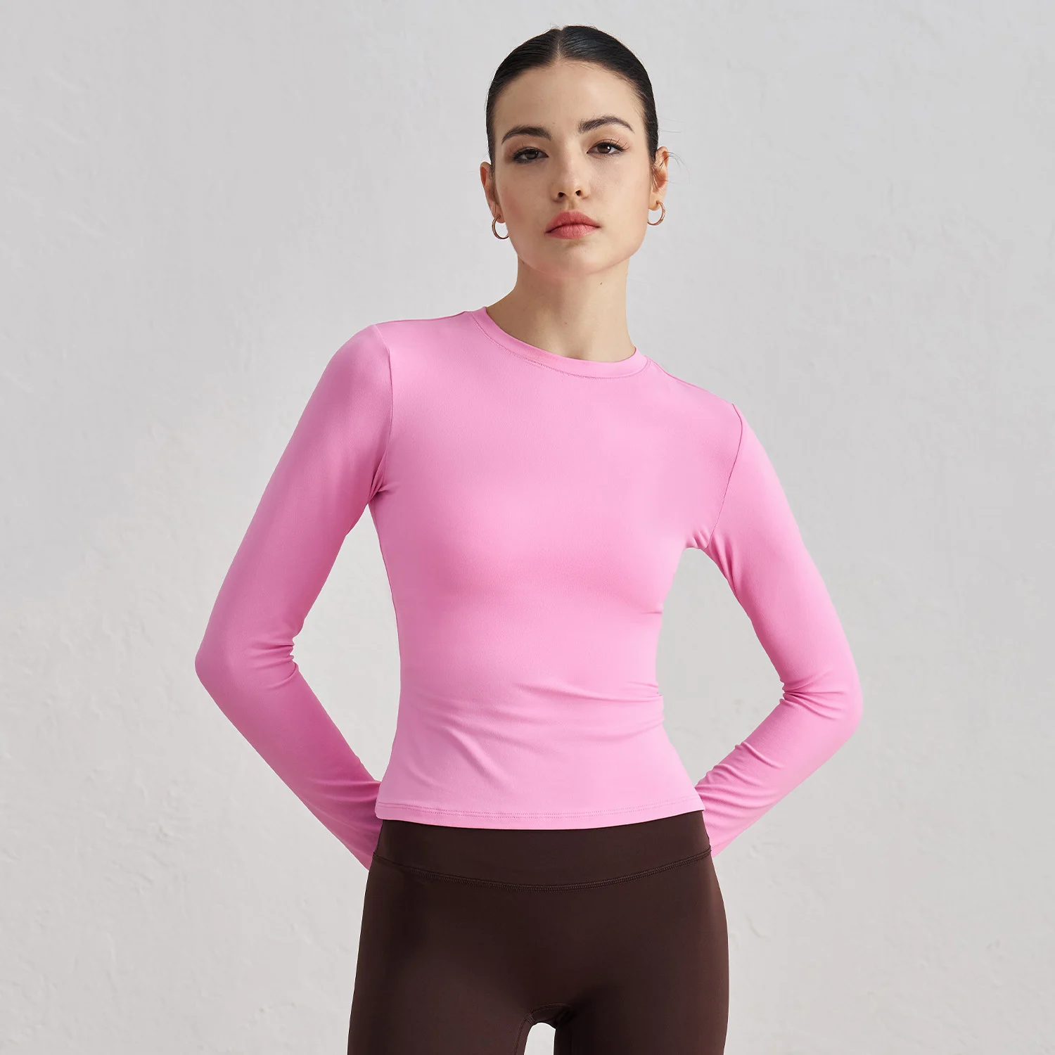 Women's Round Neck Yoga Top - Slim Fit Workout Long Sleeve with Naked Feel, Breathable Pilates Shirt for Fall Fitness