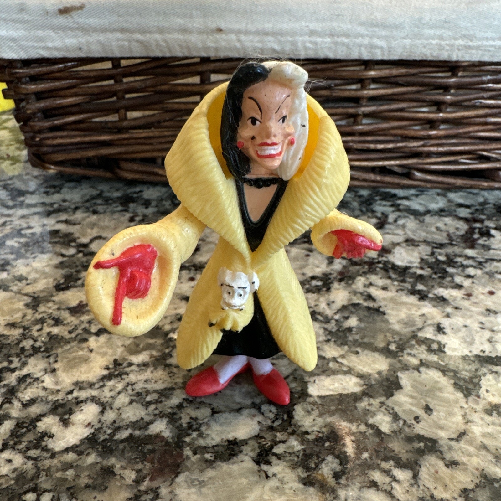 Disney Toys | Vintage Disney Toy Figure Cruella Deville 4” From 101 Dalmations Movable Parts | Color: Tan | Size: One Size