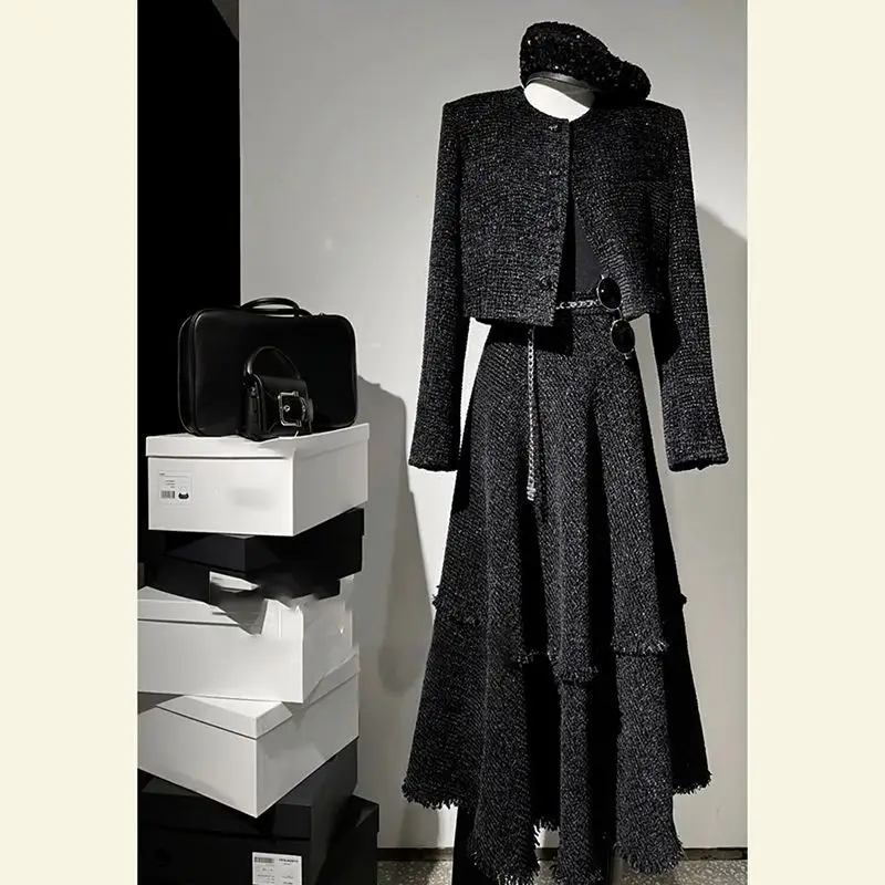 Abbigliamento donna elegante Blazer a maniche lunghe stile tweed Top + Gonna lunga Abiti Autunno 2025 Set di due pezzi di nuova moda Abbigliamento da donna